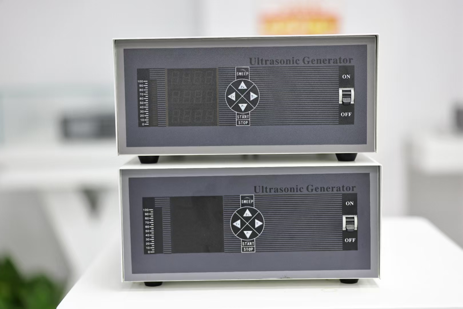 X6超声波发生器.jpg X6超声波发生器.jpg